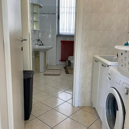Minimal Loft In Centro A Lägenhet Piacenza