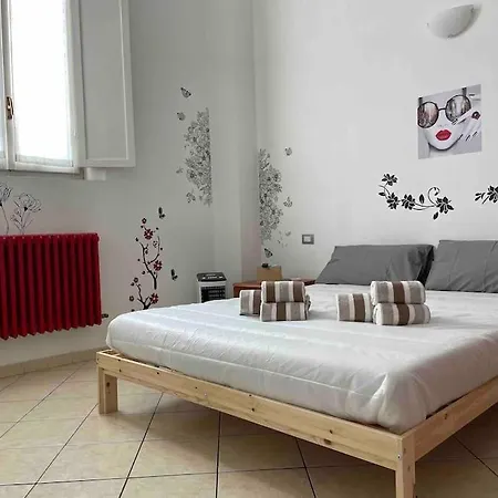 Minimal Loft In Centro A * Piacenza