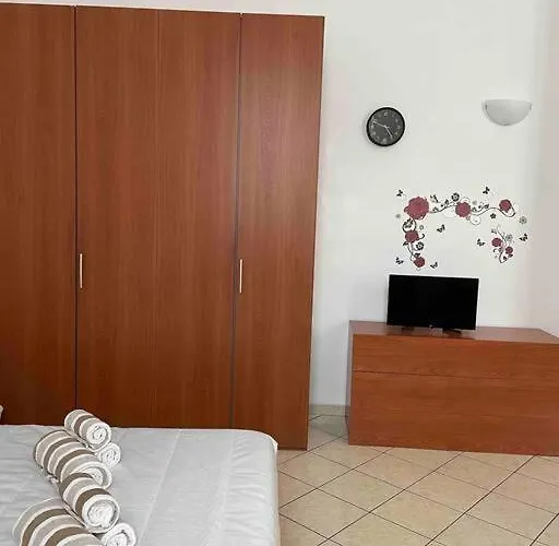 Minimal Loft In Centro A Piacenza